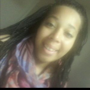 Meet your Posher, Briana